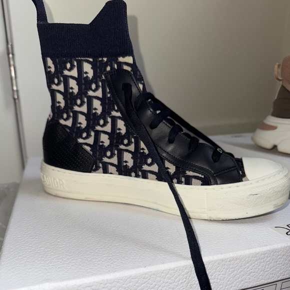Dior walk”n”Dior sneakers - Picture 1 of 3